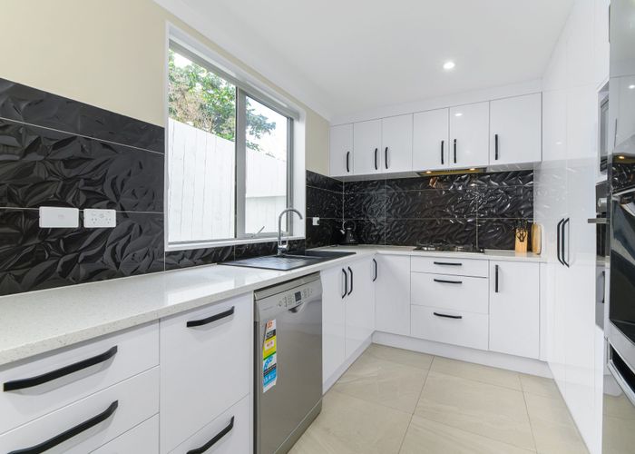  at 20D Kelwyn Road, Kelston, Waitakere City, Auckland