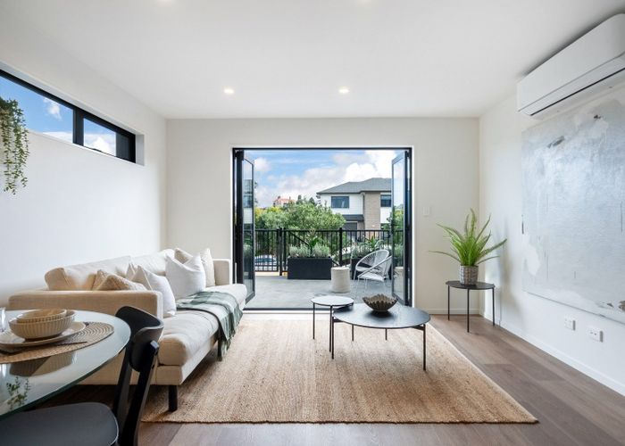  at 8/4 Ngaroma House Drive, Hobsonville, Waitakere City, Auckland