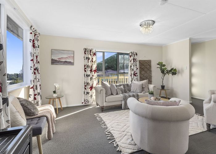  at 108 Arahura Crescent, Waitangirua, Porirua