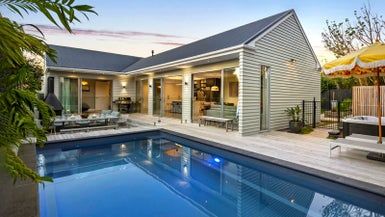  at 44 Smale Street, Point Chevalier, Auckland