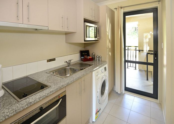  at 2H/25 Weranui Road, Waiwera, Orewa