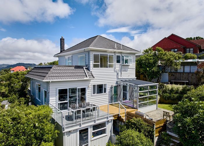  at 102 Homebush Road, Khandallah, Wellington