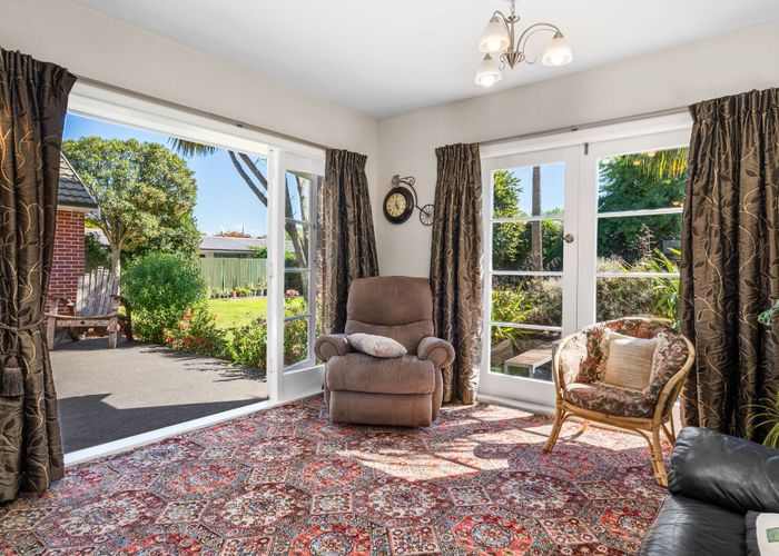  at 2/151 Yaldhurst Road, Upper Riccarton, Christchurch City, Canterbury