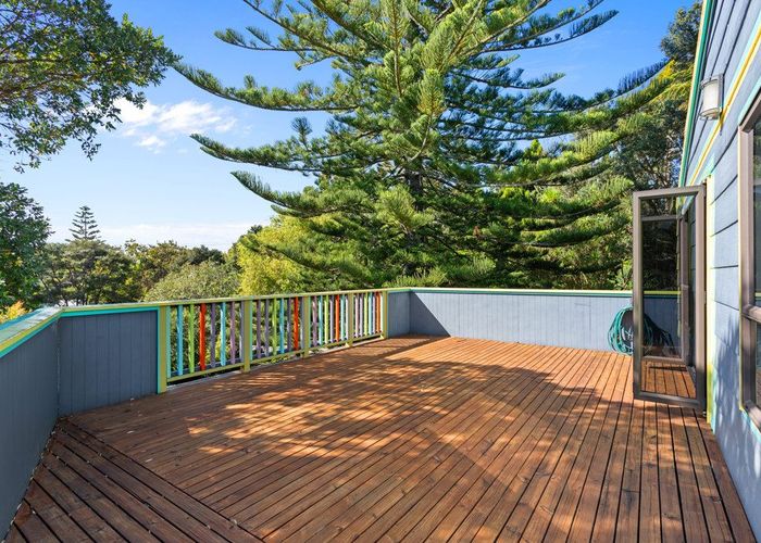  at 221 Woodlands Park Road, Titirangi, Waitakere City, Auckland