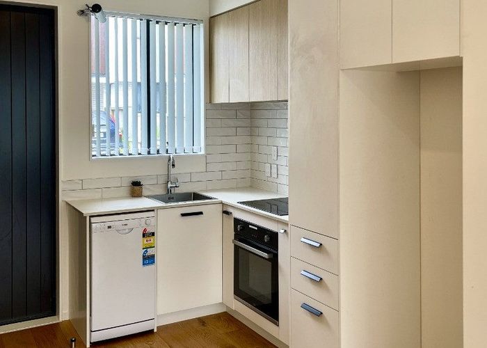  at 19 Mahalo Avenue, Wiri, Manukau City, Auckland