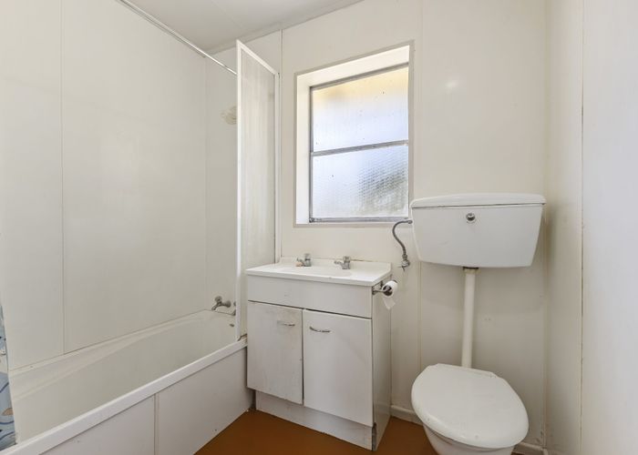  at 5 Bernard Street, Papatoetoe, Manukau City, Auckland