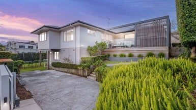  at 11 Clovelly Road, Bucklands Beach, Auckland