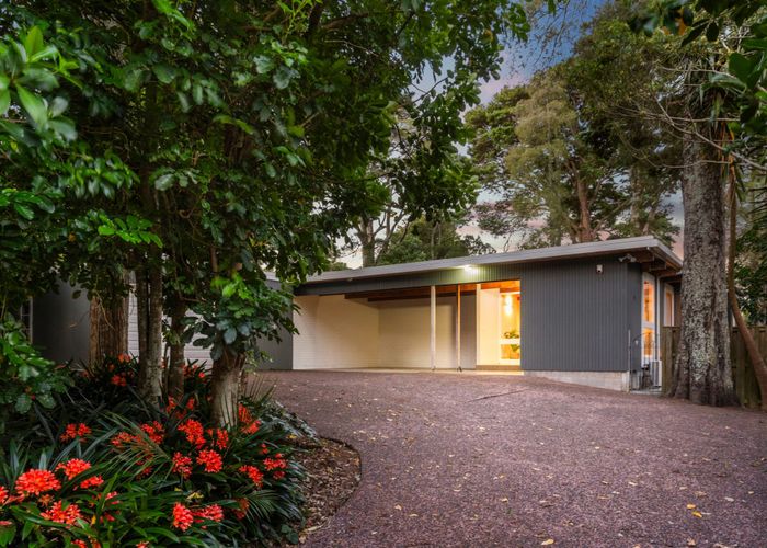  at 53a Hillcrest Avenue, Hillcrest, North Shore City, Auckland