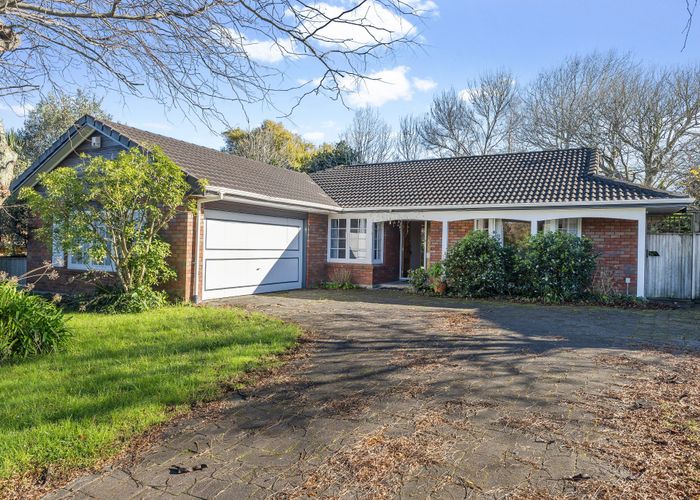  at 7 Meadowland Drive, Somerville, Manukau City, Auckland