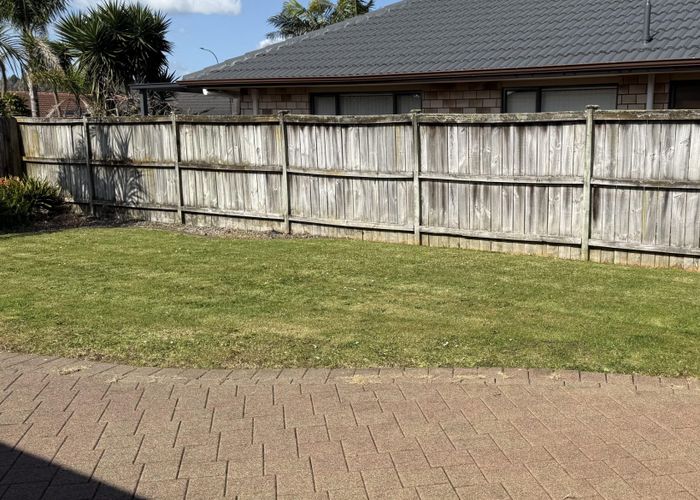  at 12 Ballydonegan Rise, East Tamaki, Manukau City, Auckland