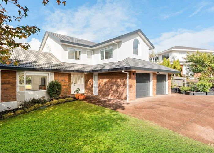  at 76 Lagoon Way, West Harbour, Auckland