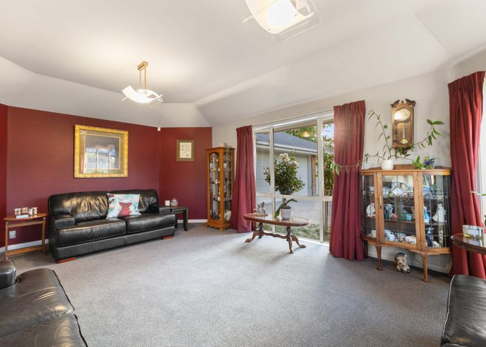  at 7 Coolspring Way, Redwood, Christchurch