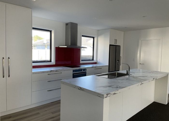  at 215 Queens Drive, Windsor, Invercargill, Southland