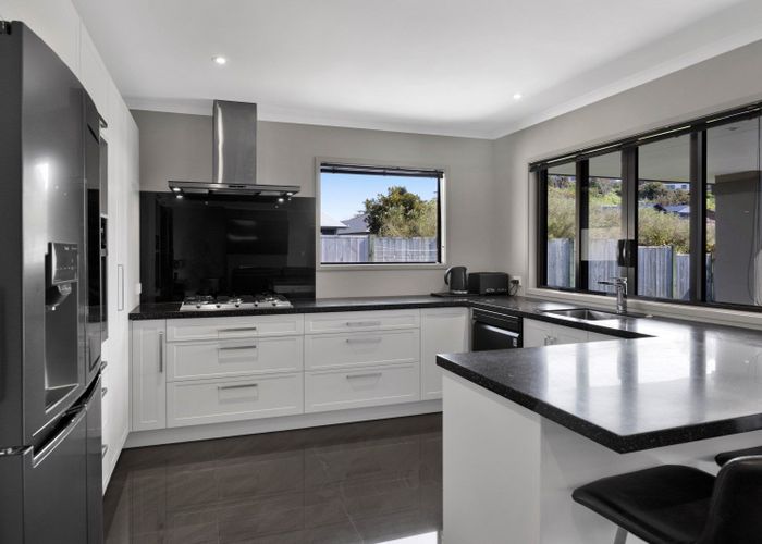  at 5 Te Arakete Place, Hurworth, New Plymouth
