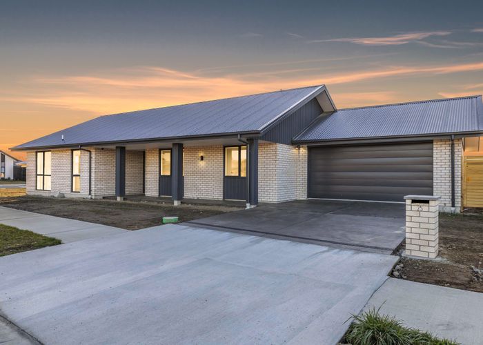  at 25 Woodford Avenue, Woodend, Waimakariri, Canterbury