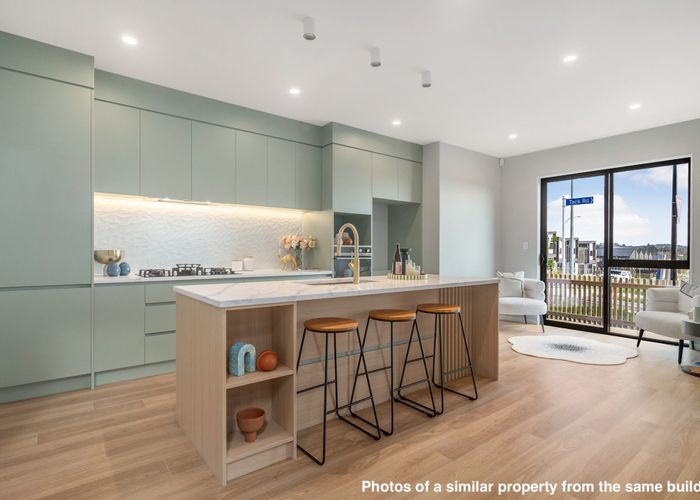  at 10 Wira Lane, Silverdale, Rodney, Auckland