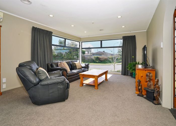  at 32 Ronald Court, Pukete, Hamilton