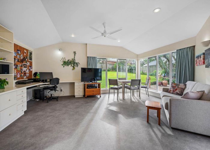  at 10 Seabreeze Road, Devonport, North Shore City, Auckland