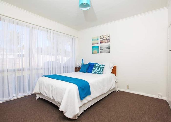  at 16 Blease Street, New Lynn, Auckland
