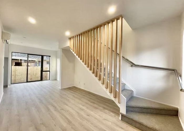  at 15B pipitea Pl, Massey, Waitakere City, Auckland