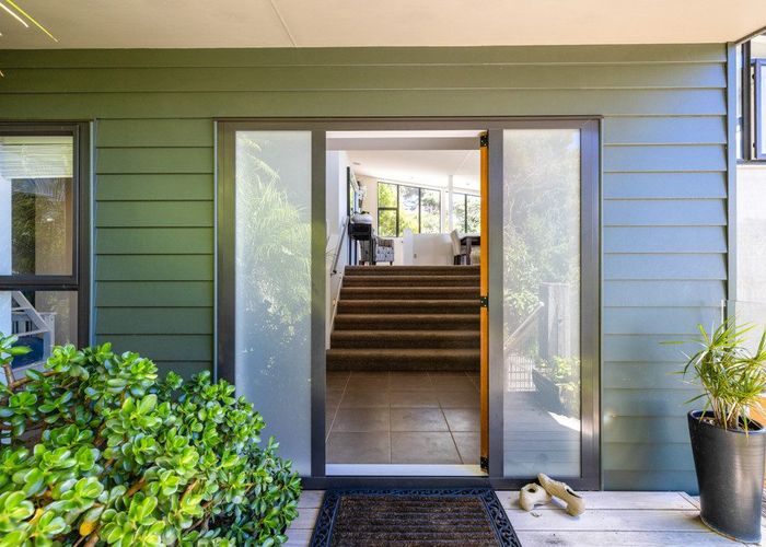  at 32 Lannan  Road, Surfdale, Waiheke Island, Auckland