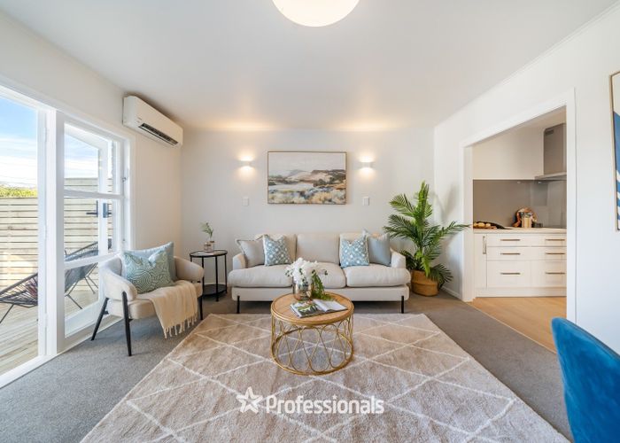  at 9b Elizabeth Avenue, Heretaunga, Upper Hutt, Wellington