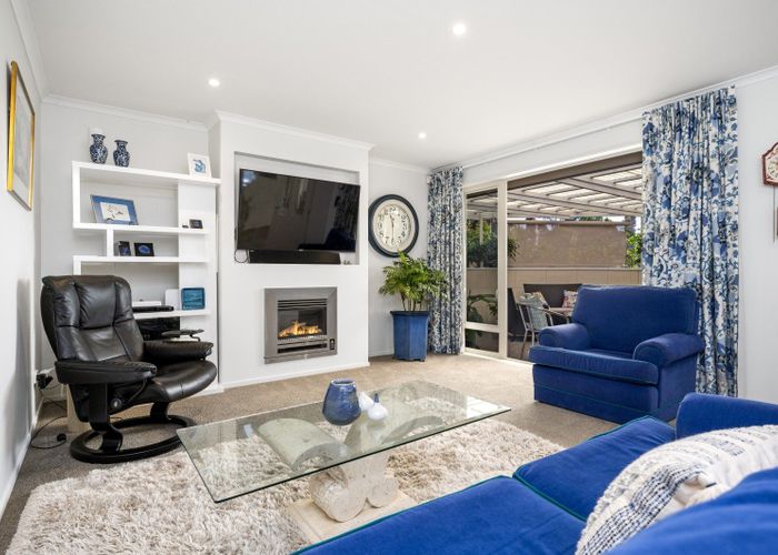  at 44 Contour Avenue, Pyes Pa, Tauranga