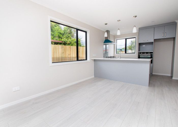  at 2/1 Splitt Avenue, Glenview, Hamilton, Waikato
