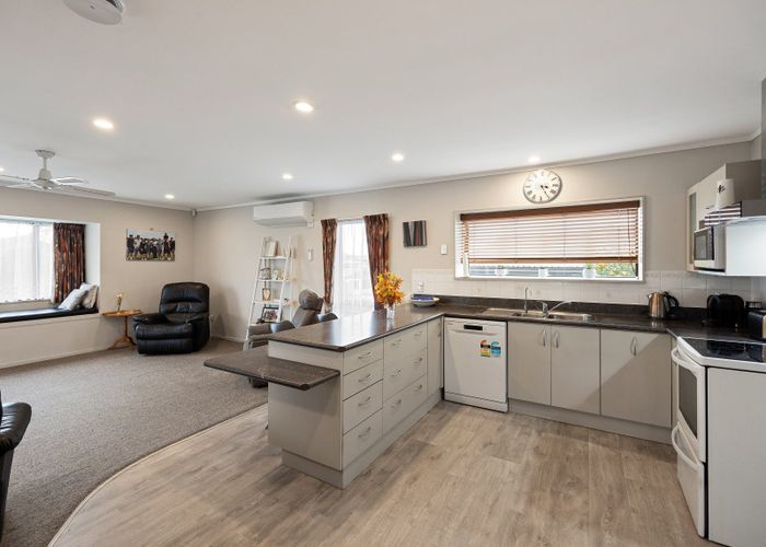  at 46 Lansdowne Crescent, Glenview, Hamilton, Waikato