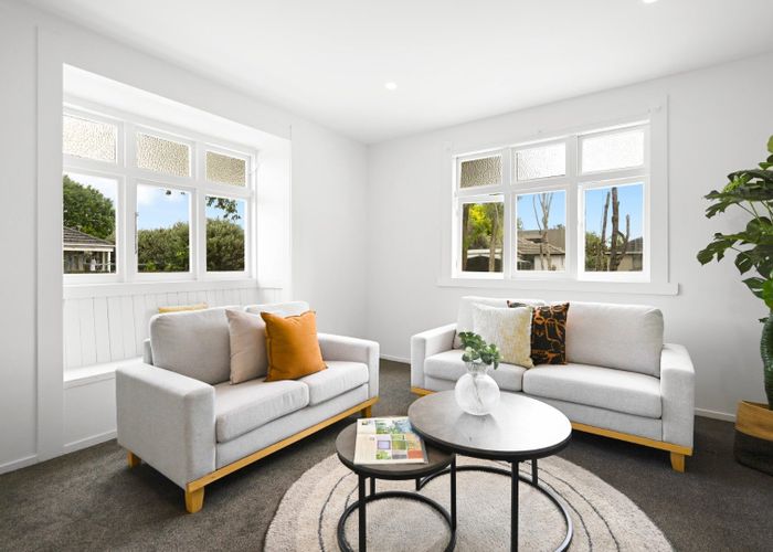  at 8 Cassidy Street, Hamilton East, Hamilton