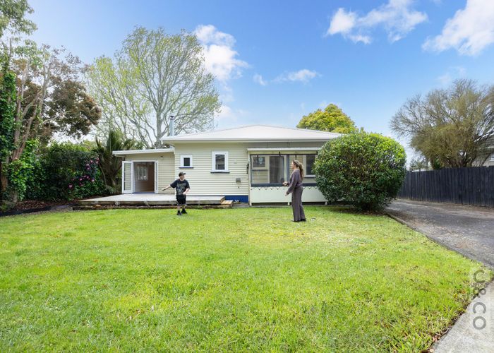  at 6 Albert Street, Riverhead, Riverhead