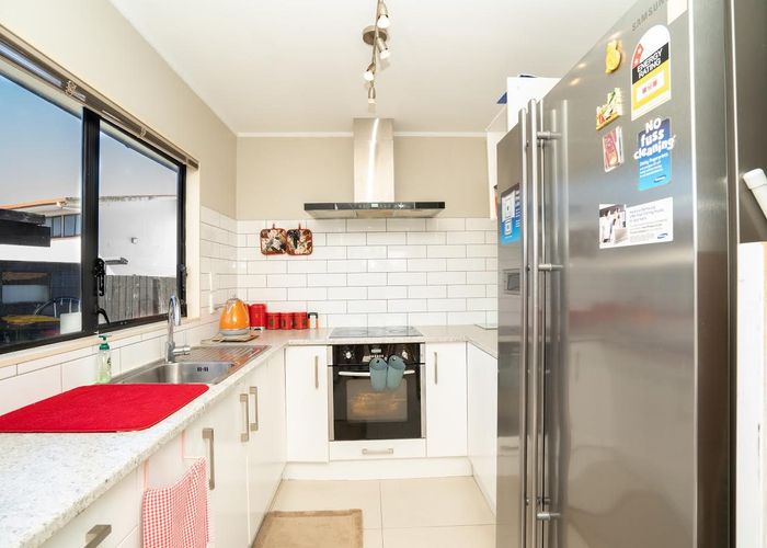  at 4/211 Weymouth Road, Manurewa, Auckland