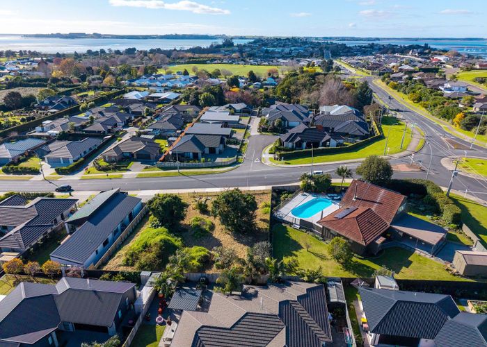  at 5a and 5b Kayelene Place, Omokoroa, Western Bay Of Plenty, Bay Of Plenty