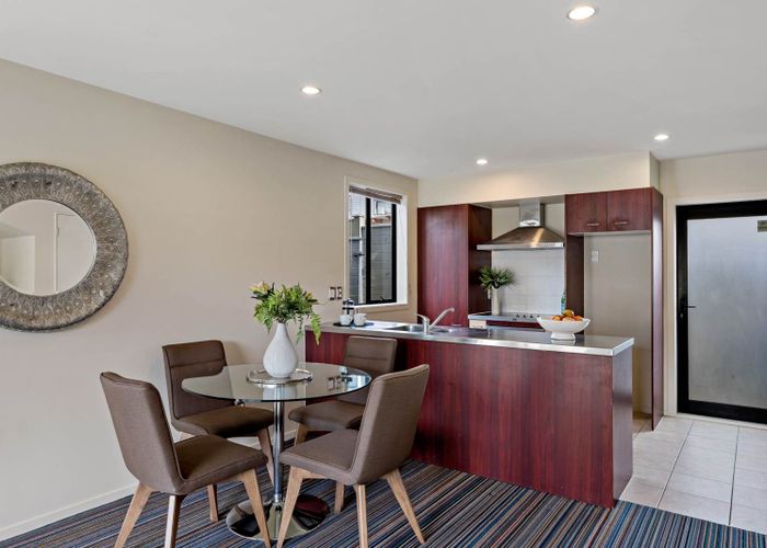  at 30/3 Burton Street, Grafton, Auckland