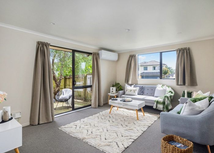  at 28 Misty Valley Drive, Henderson, Waitakere City, Auckland