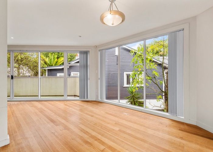  at 3/8 Sarsfield Street, Herne Bay, Auckland City, Auckland