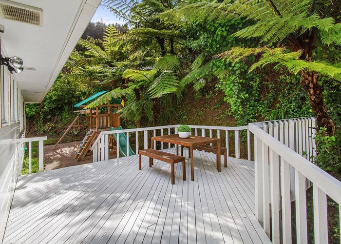  at 8 Westhaven Drive, Tawa, Wellington