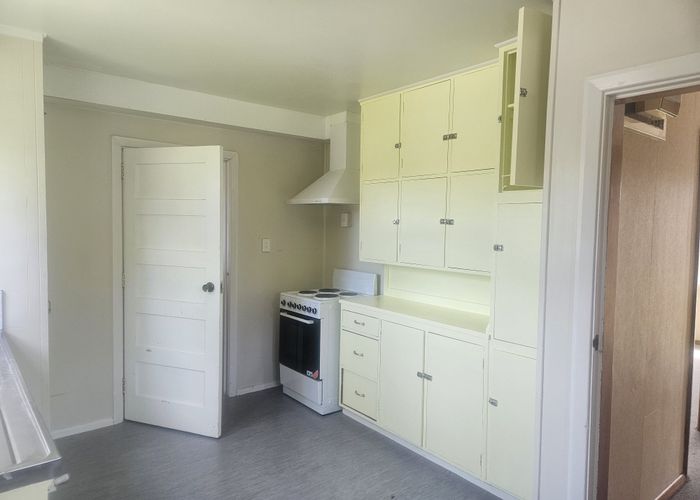  at 14 Newall Avenue, Bryndwr, Christchurch City, Canterbury