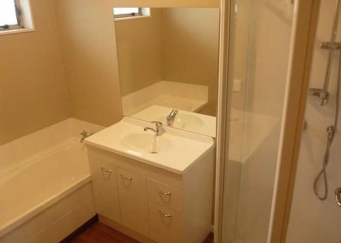  at 1/128 Main North Road, Papanui, Christchurch City, Canterbury