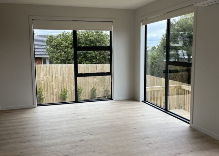  at 4/264  Rangatira Road, Beach Haven, North Shore City, Auckland