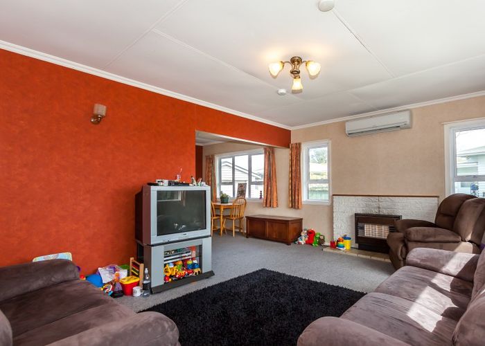  at 16 Belvedere Crescent, Takaro, Palmerston North