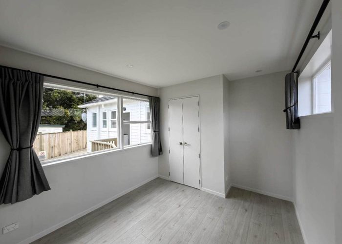  at 4 Miranda Street, Avondale, Auckland
