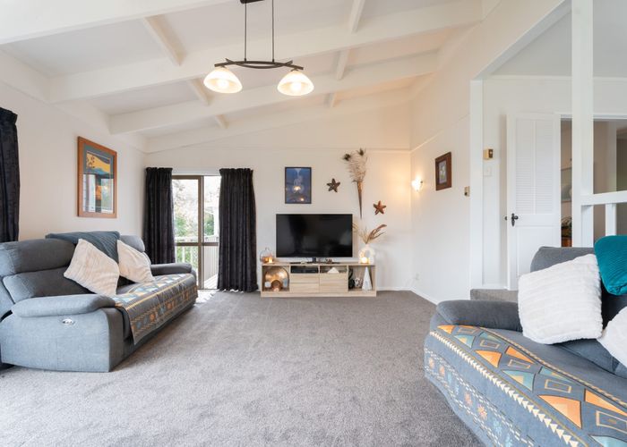  at 27 Inlet View, Titahi Bay, Porirua