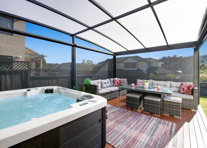  at 1/27 Roanoke Way, Albany, North Shore City, Auckland