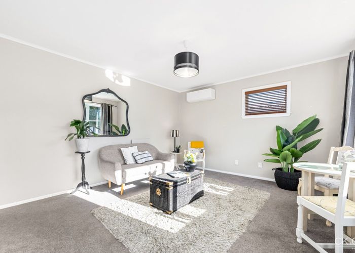  at 1/5 Hall Grove, Ebdentown, Upper Hutt, Wellington