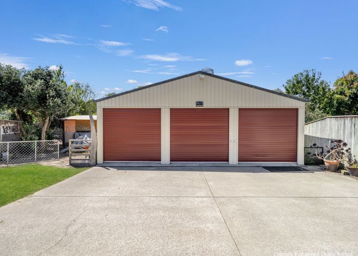  at 105  Anzac Parade, Whanganui East, Whanganui, Manawatu / Whanganui