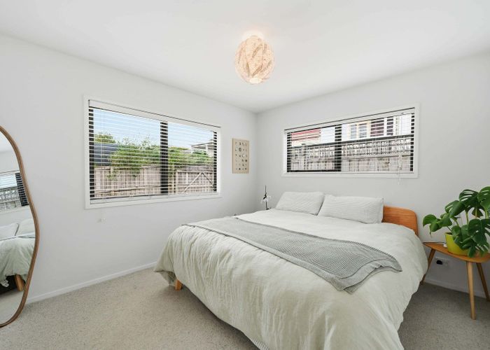  at 2/14 Mozeley Avenue, Devonport, North Shore City, Auckland