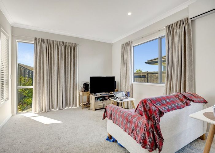  at 11A Yanicks Crescent, Fitzroy, Hamilton