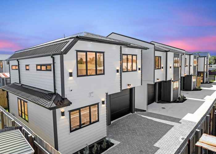  at Lot 4 / 107 Raglan Street, Mangere East, Manukau City, Auckland