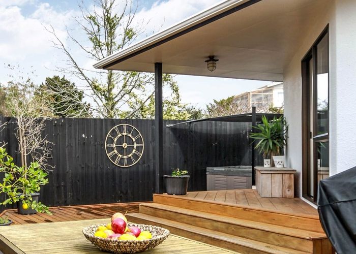  at 2/275 Hobsonville Road, Hobsonville, Waitakere City, Auckland